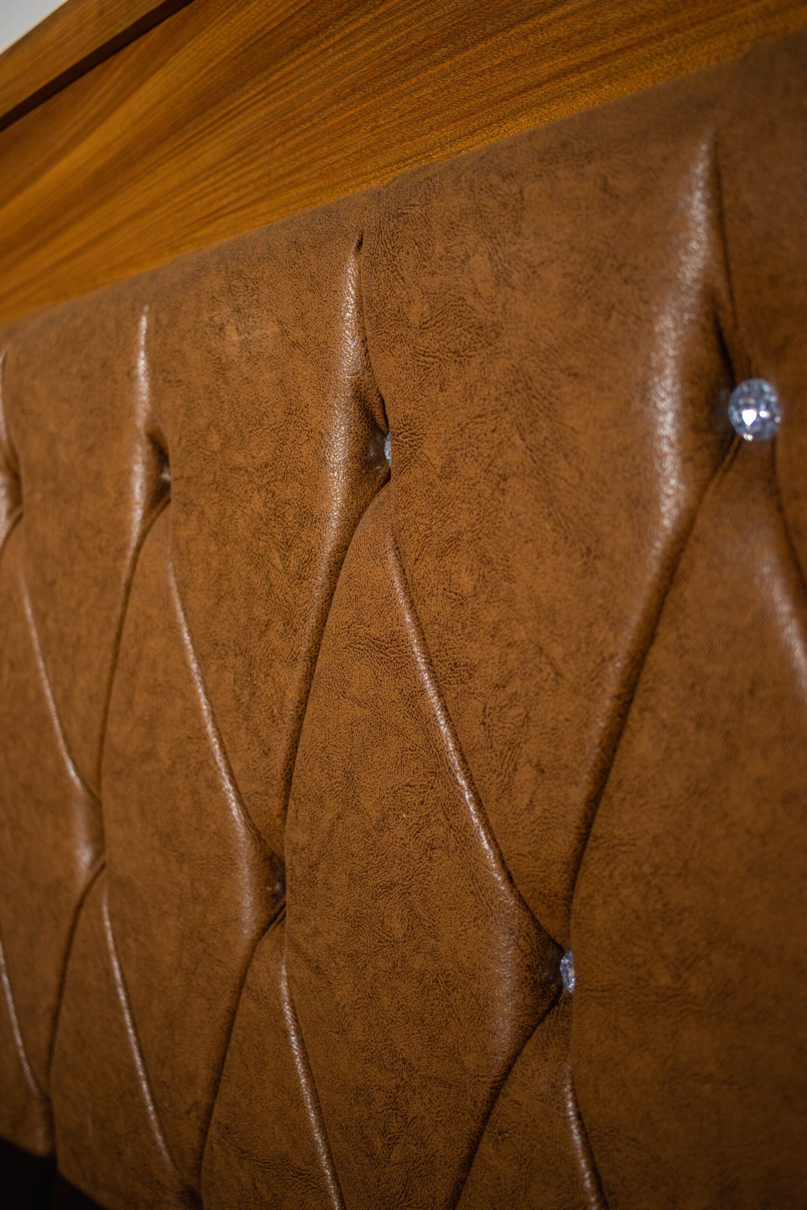 RECÁMARA MAYTE CON VANITY AVELLANA - Image 11