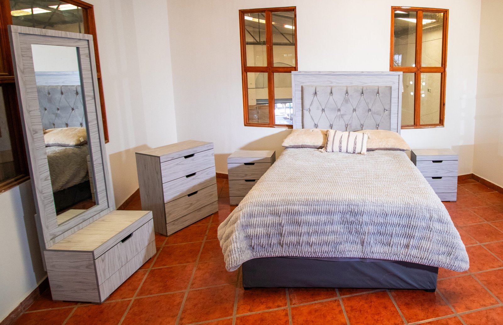 RECÁMARA MAYTE GRIS DELFÍN - Image 2