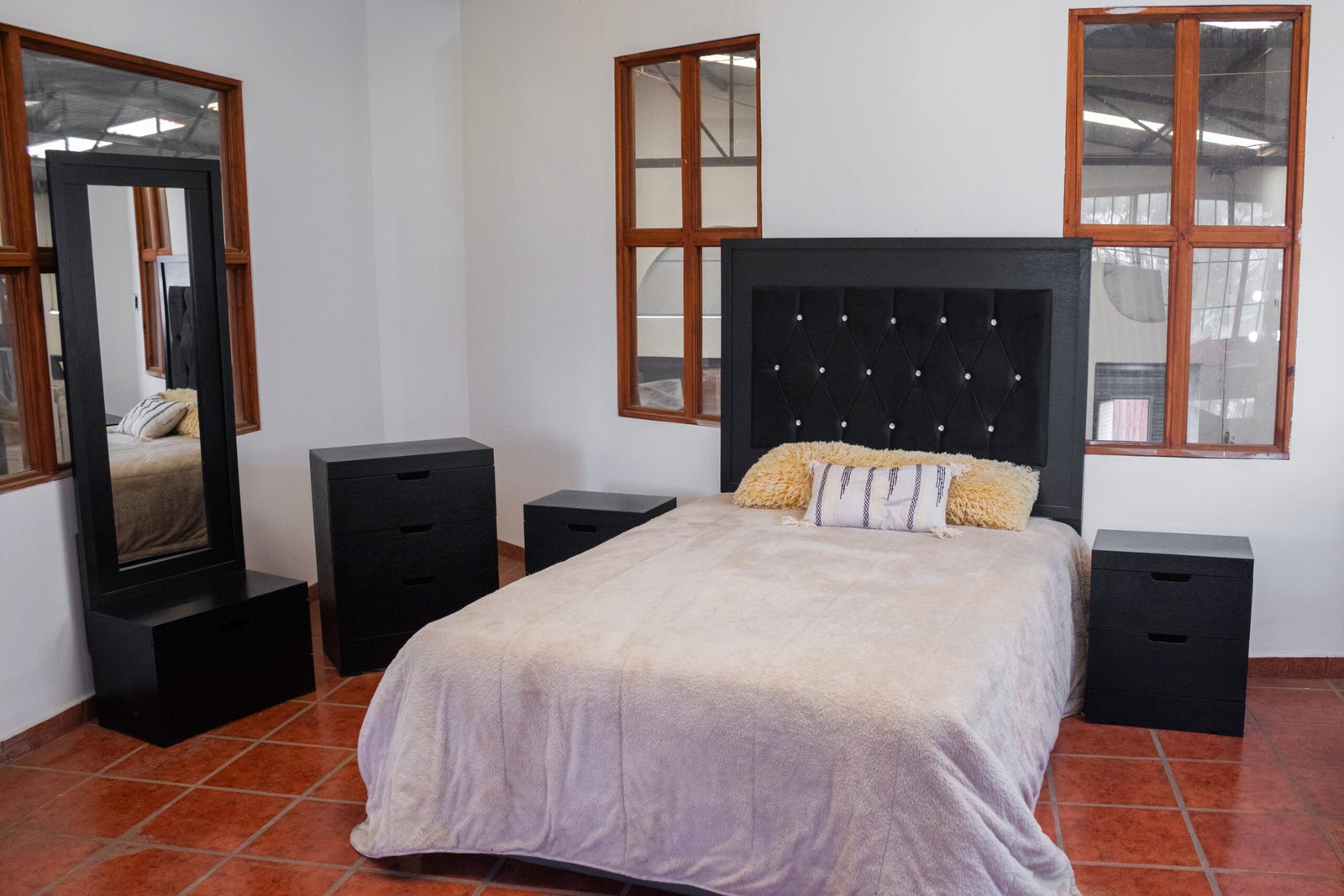 RECÁMARA MAYTE NEGRA TELA - Image 2